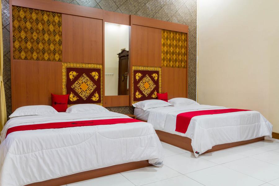 Reddoorz @ Pataruman Garut Exterior photo