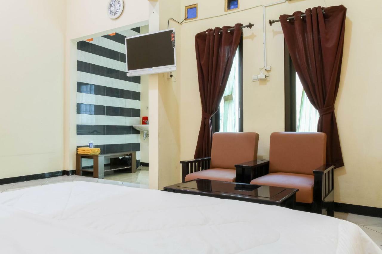 Reddoorz @ Pataruman Garut Exterior photo